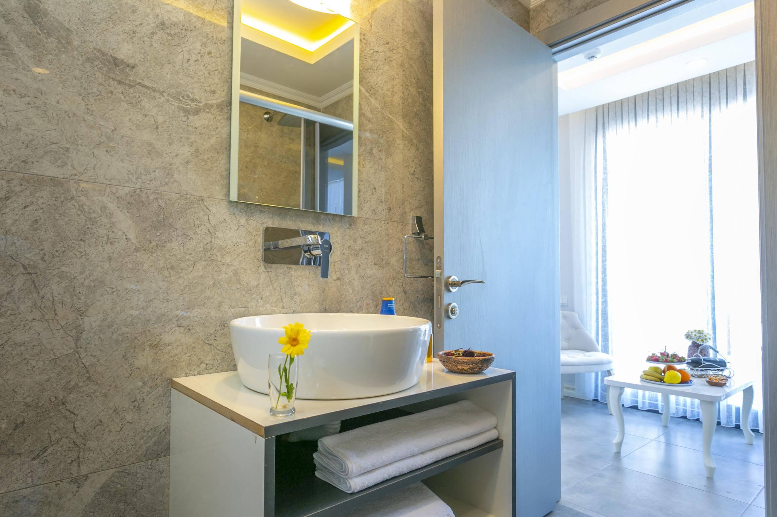 Monastery Suites Hotel-Fethiye Ölüdeniz Dış mekan fotoğraf